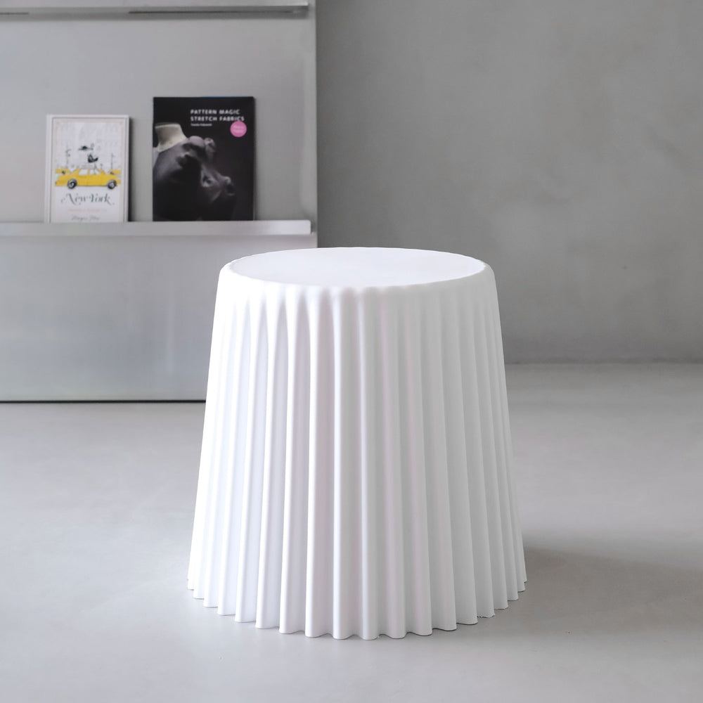 Cupcake Design Stackable Plastic Stools 43.5cm White (Set of 4)